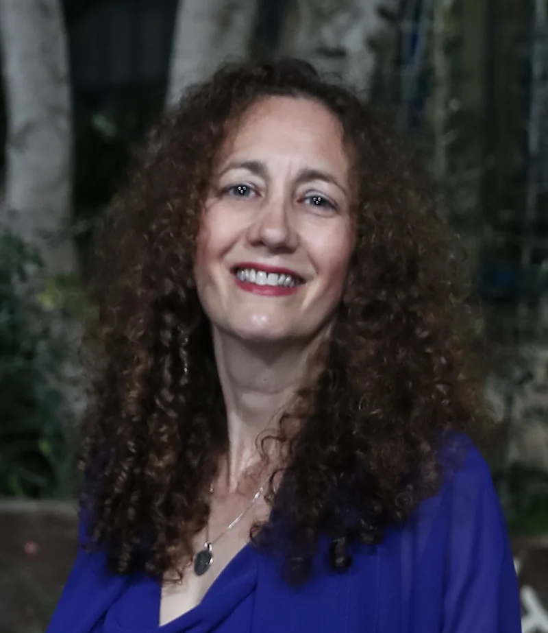 Amy Kenigsberg headshot