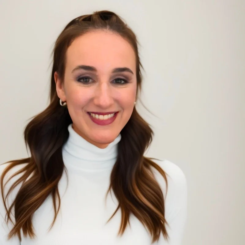 Kristin Marquet headshot