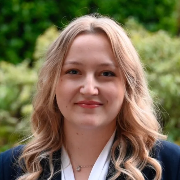 Emma Blackmore headshot