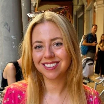 Lauren Codling headshot