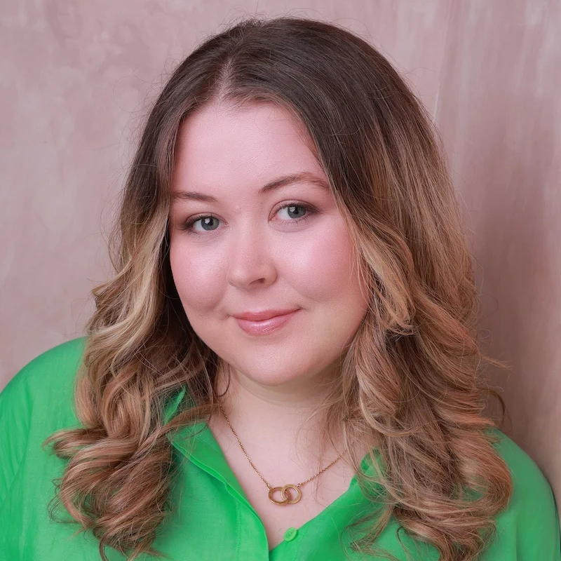 Millie Fender headshot