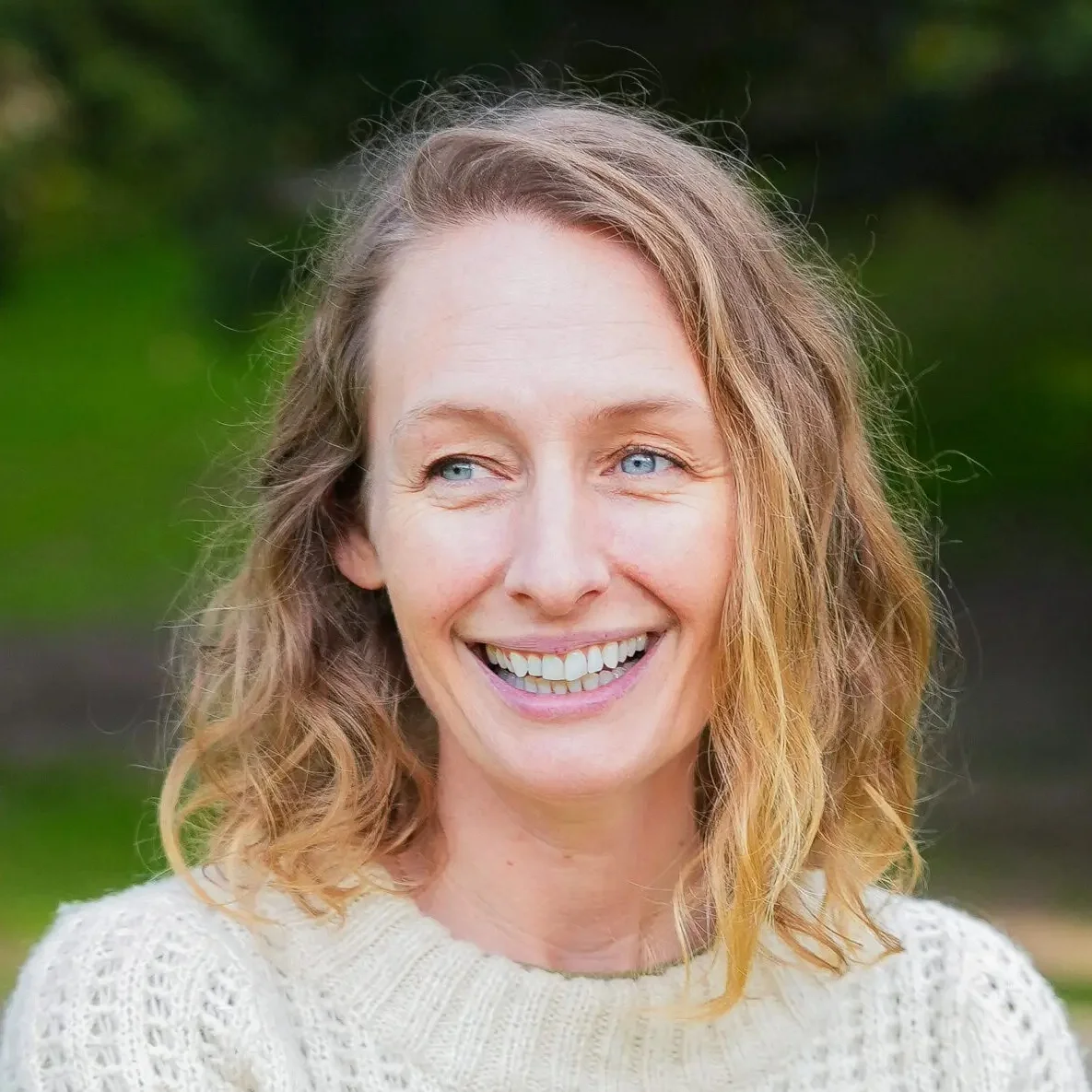 Sara Ventiera headshot