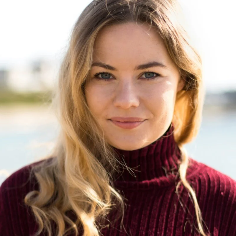 Shannan Sterne headshot