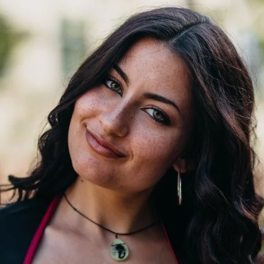 Tess Martinelli headshot