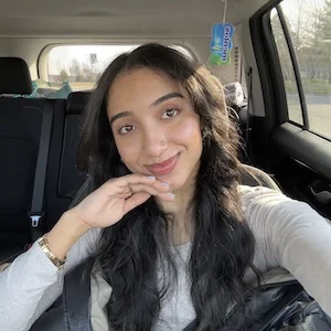 Amina Hammad headshot